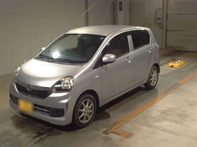 4162 Daihatsu Mira e s LA300S 2014 г. (TAA Kyushu)